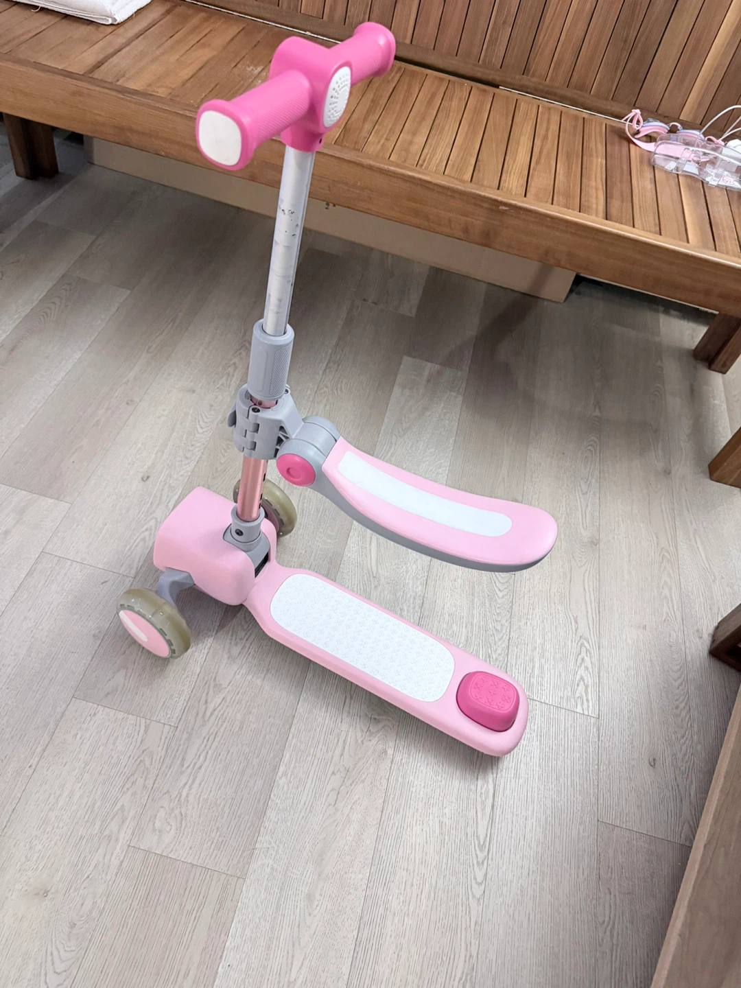 Pink 3-Wheel Scooter for Kids - photo 3
