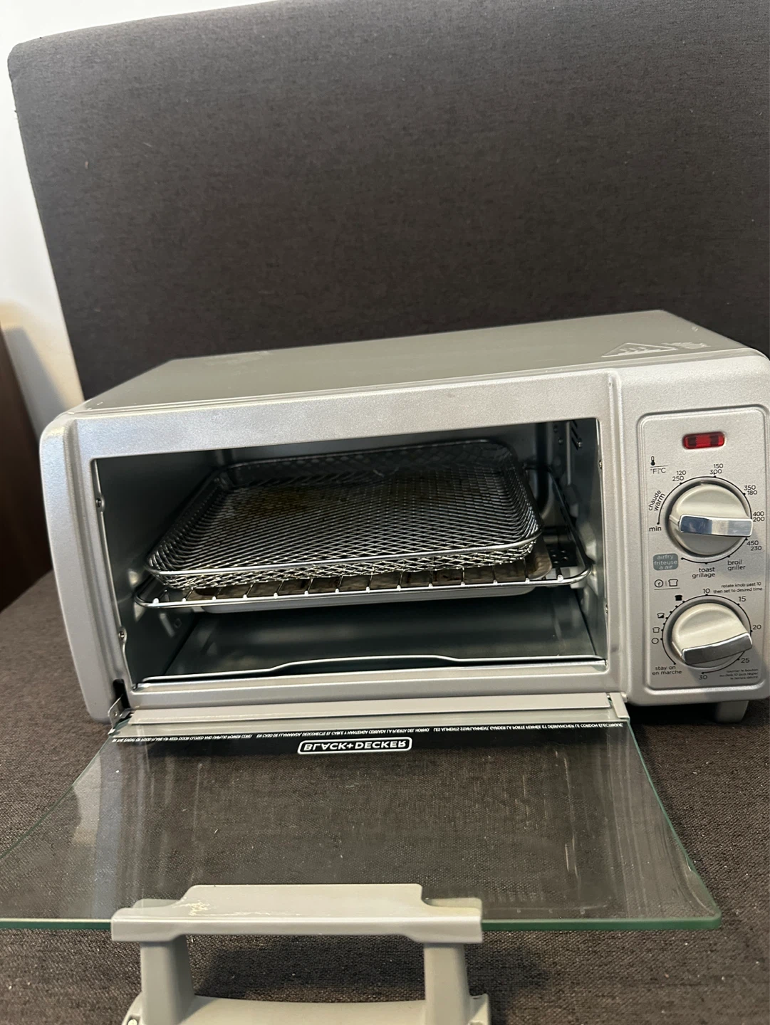 Black+Decker air fryer Toaster Oven - photo 2