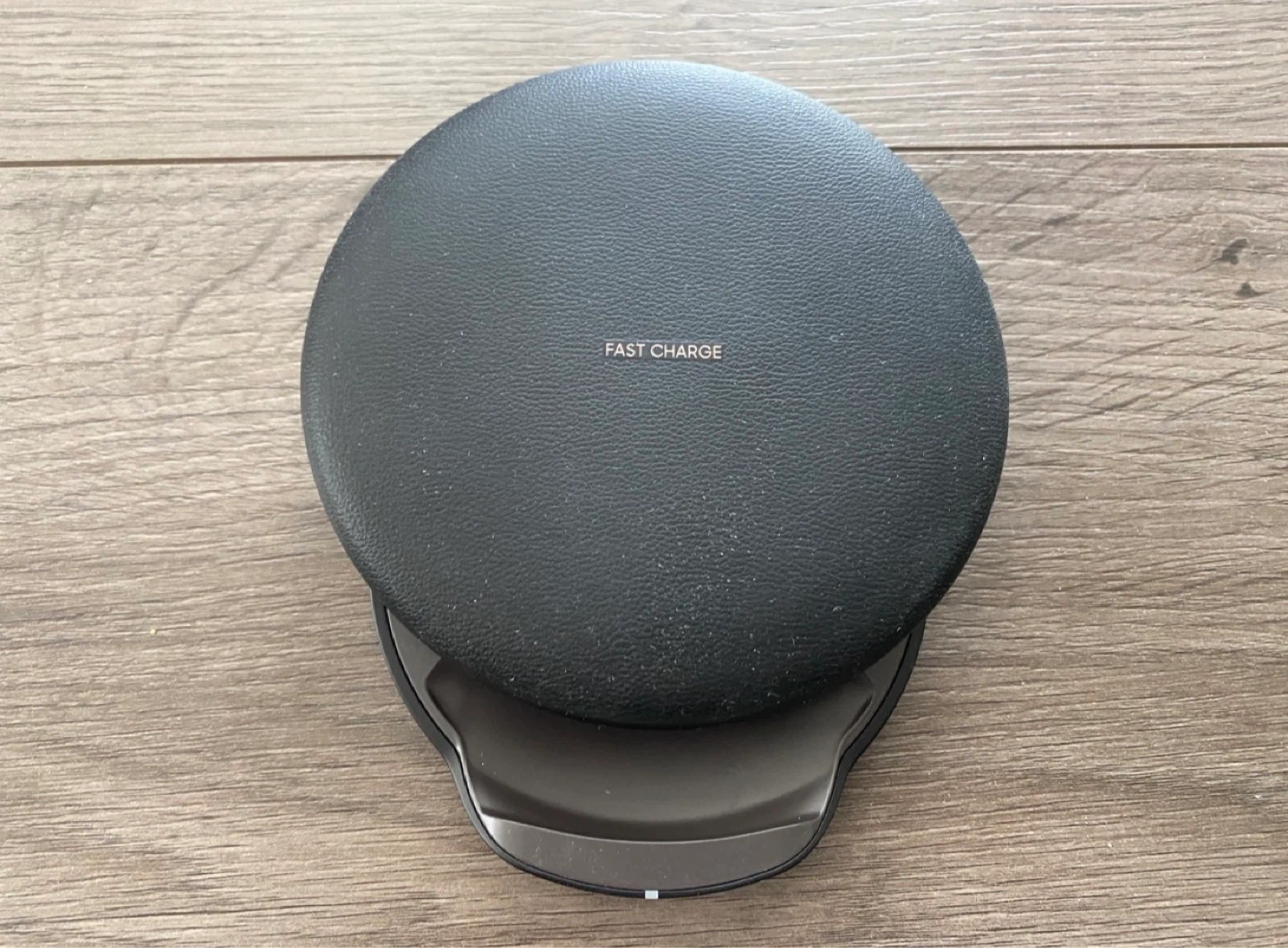 Samsung Fast Charge Wireless Charging Pad - photo 2