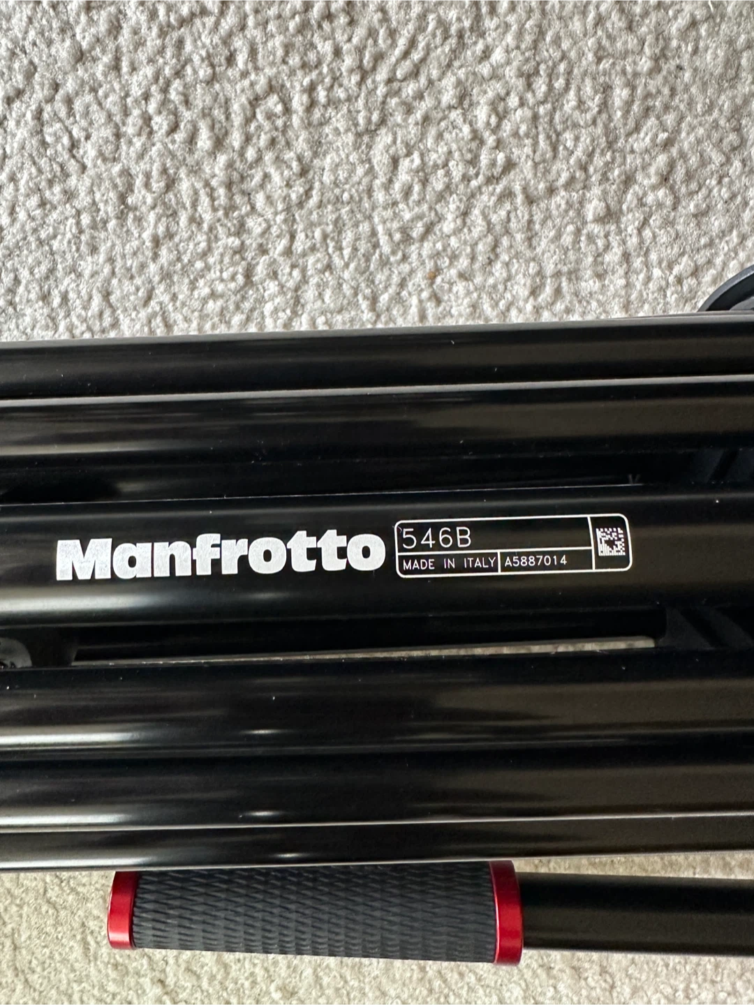Manfrotto 546B Tripod with 504HD Head and Bag - photo 4