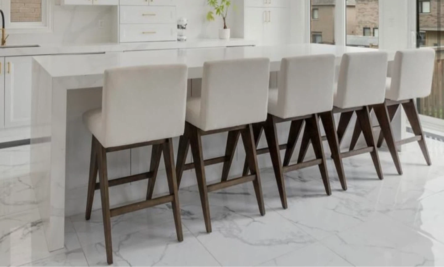 New Set of 5 Modern Counter Stool Chairs