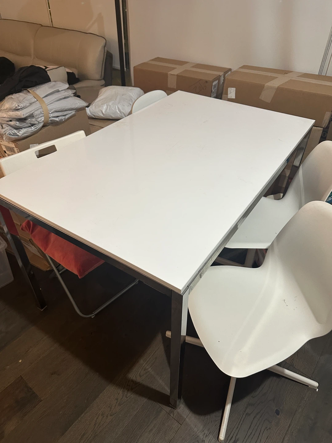 White Dining Table with Metal Frame - photo 2