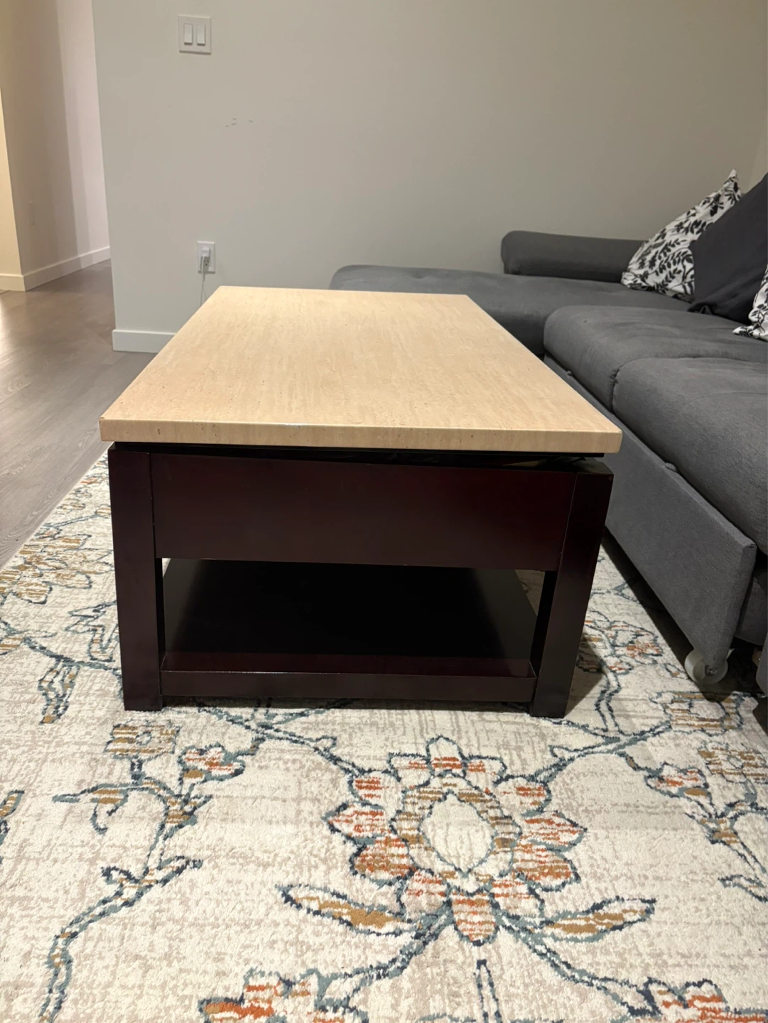 Coffee Table - Top lift