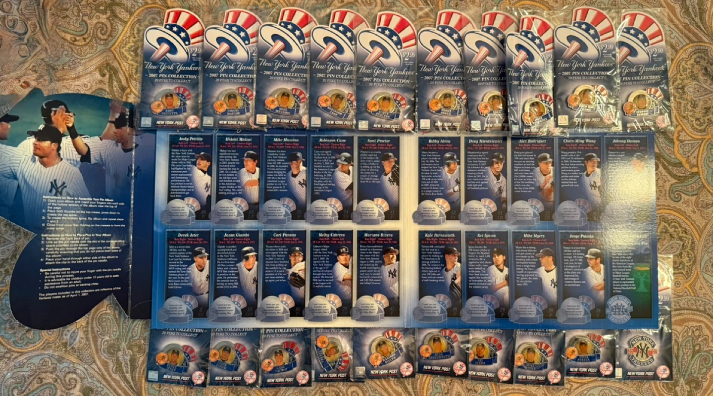 New York Yankees Collection Pins & Medallions - photo 2