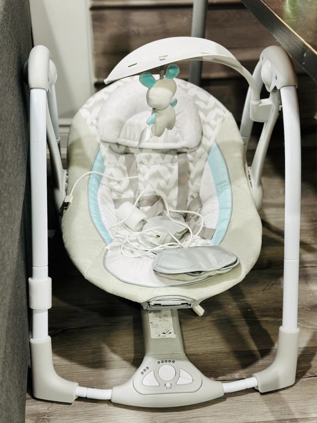 Ingenuity ConvertMe Swing-2-Seat Portable Swing – Open Box)