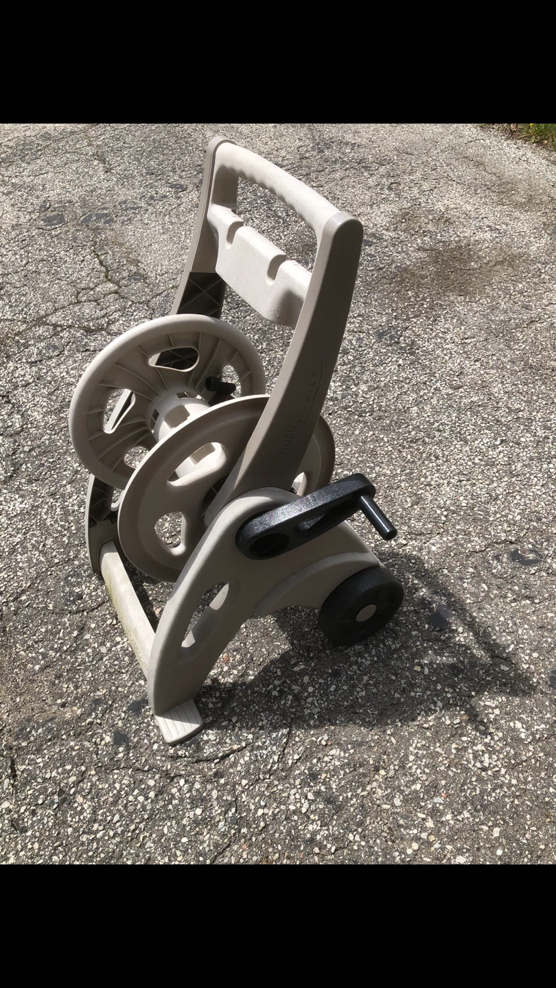 Suncast Garden Hose Reel Cart