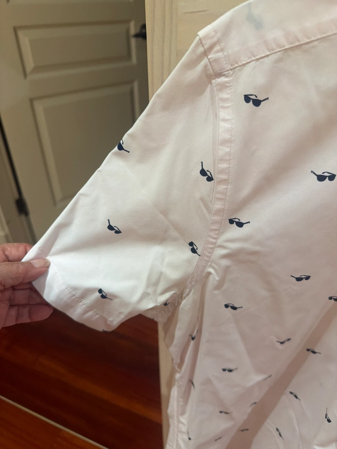 Merona Men's Short Sleeve Button Up Shirt XL - photo 4