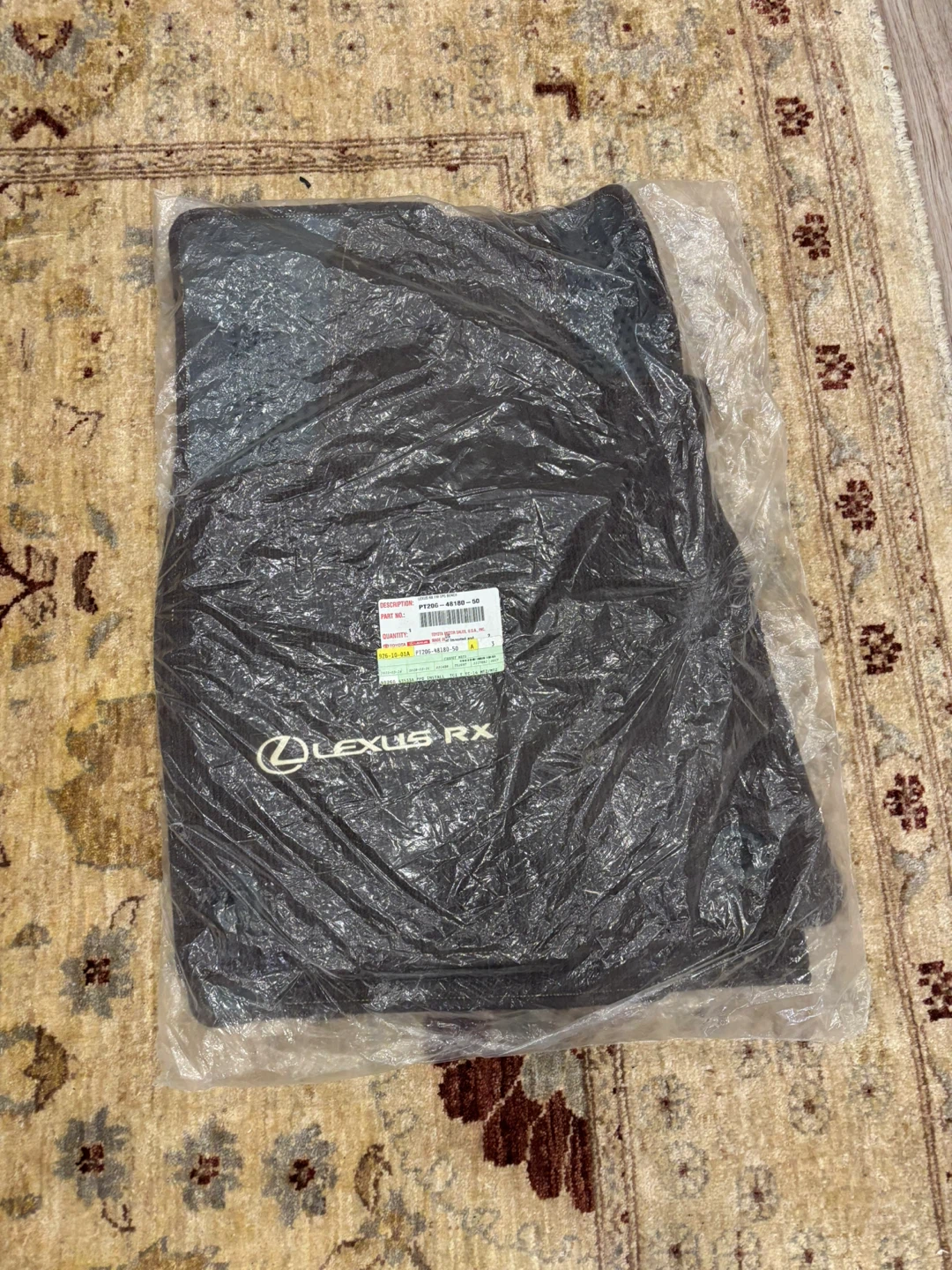 Lexus RX Carpet Floor Mats PT206-48180-50 - photo 2