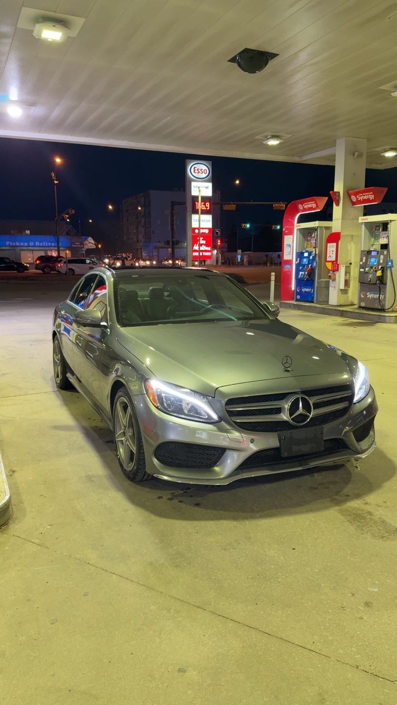 Mercedes-Benz C300 Sedan