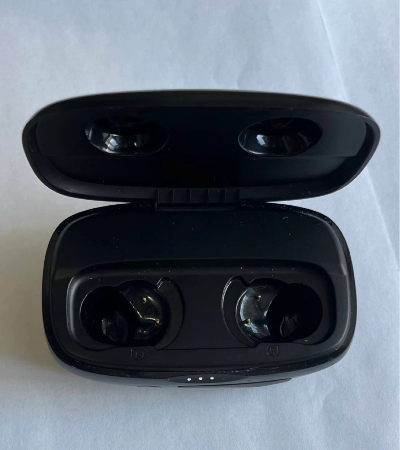 Tribit FlyBuds 3 charging case only - photo 4