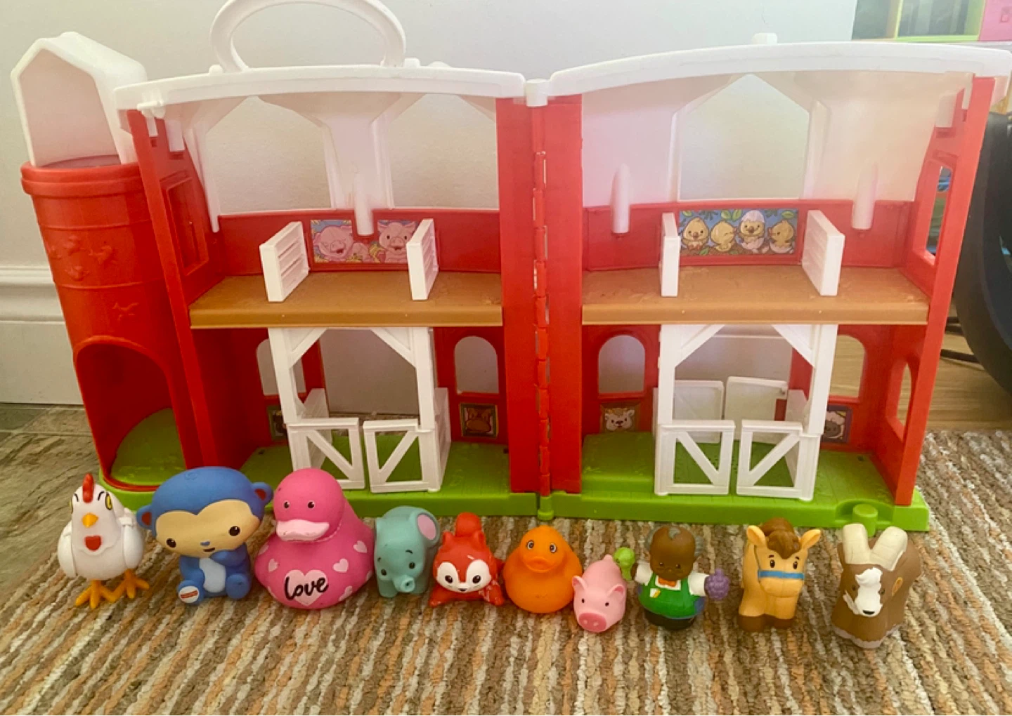 Fisher-Price Little People musical Farm Playset with Animals