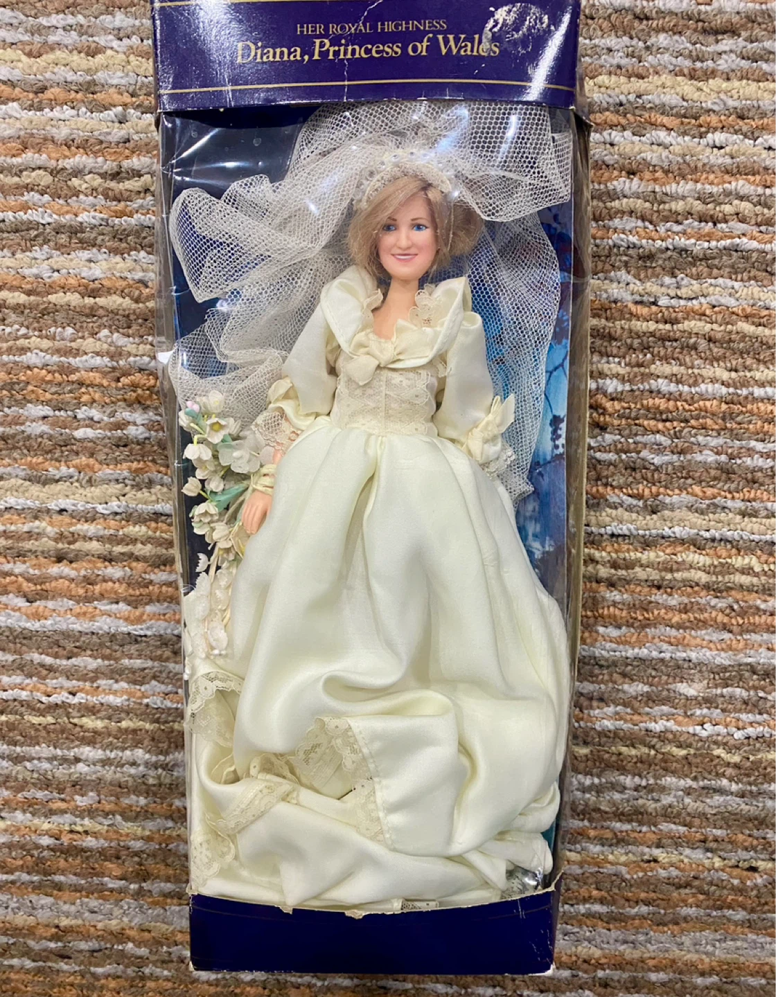 Princess Diana Wedding Doll - photo 2