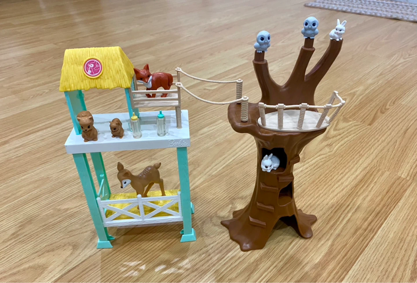 Barbie Animal Rescue Treehouse Playset with Animals