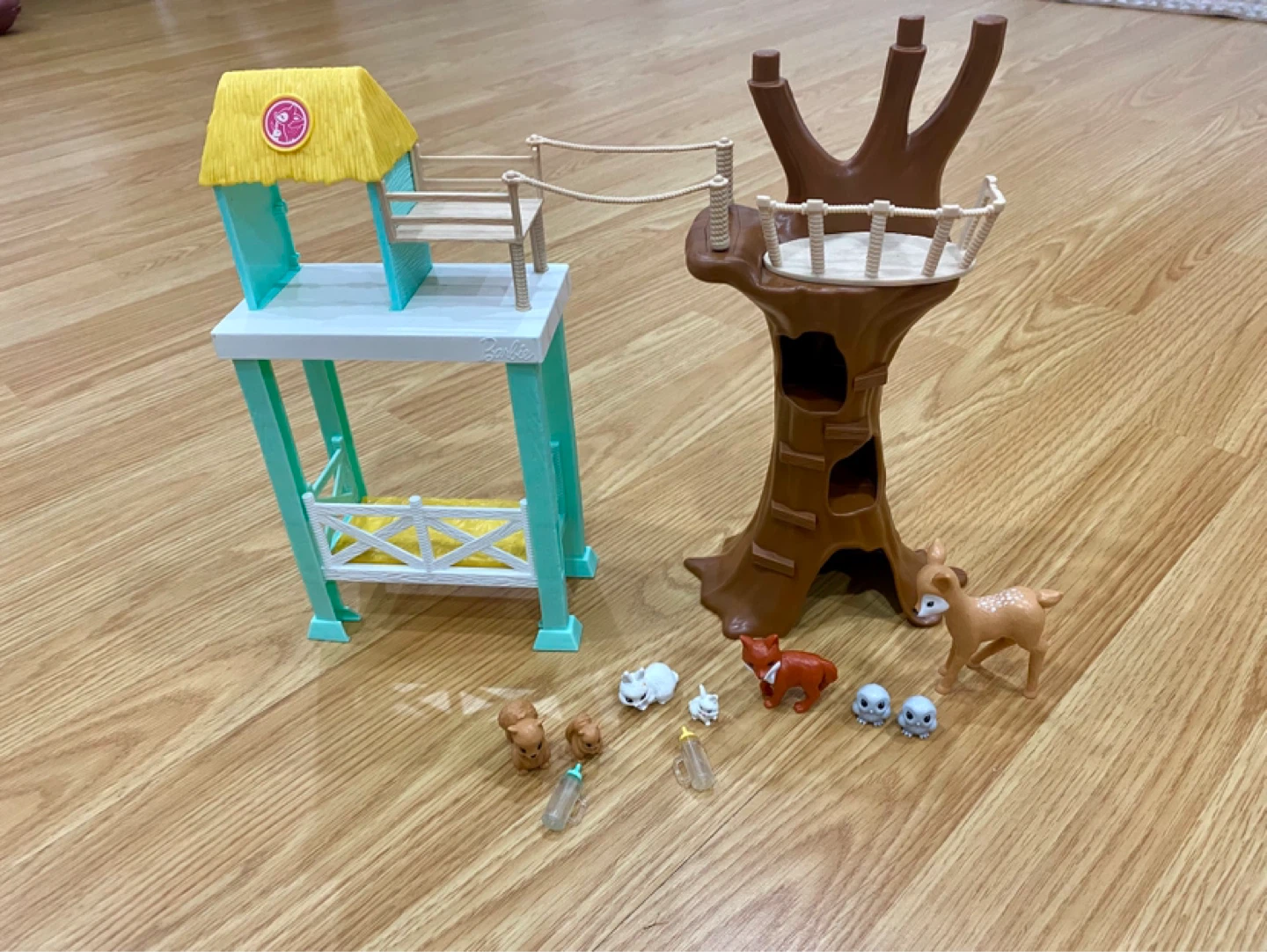 Barbie Animal Rescue Treehouse Playset with Animals - photo 2