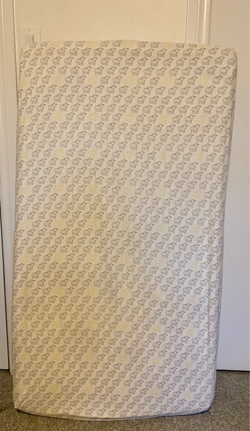 Crib Mattress sheet with Sheep Pattern