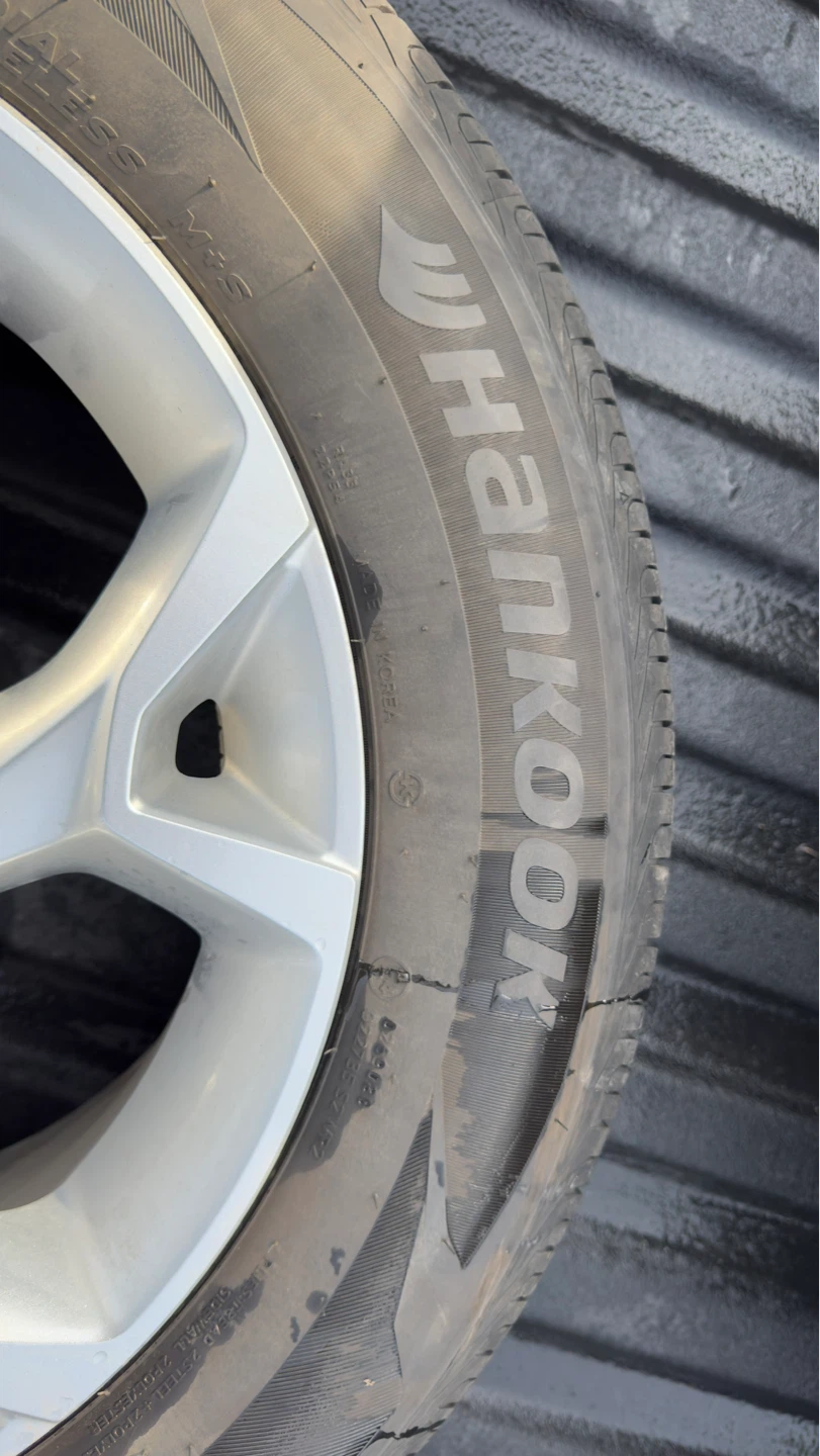 4 Hankook 225 /60 R17 99H tires + 4 original Chevrolet rims. - photo 3