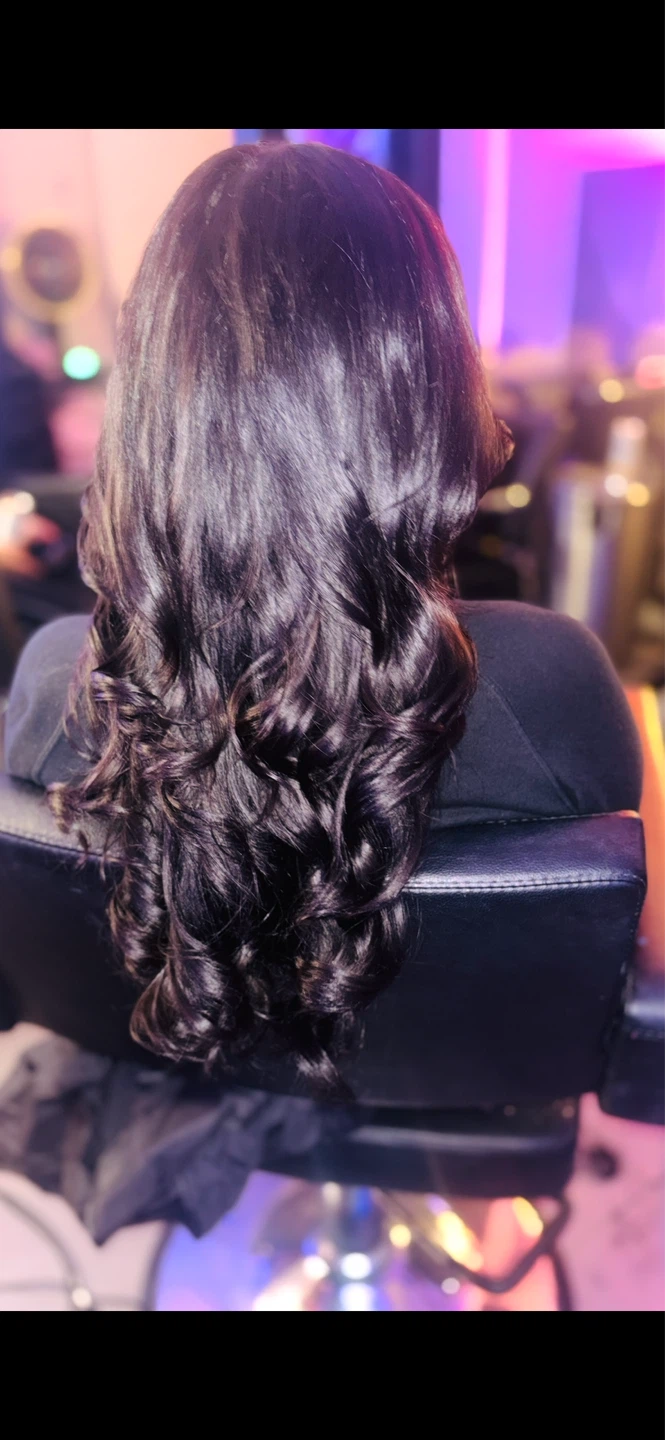 Women's Hair Styling Services - photo 4