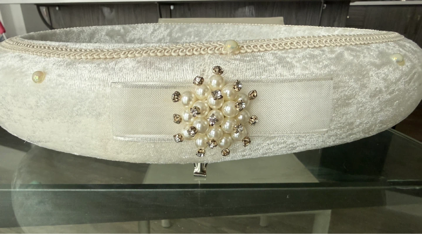 Decorative Oval Tray with Pearls and Bow - photo 4