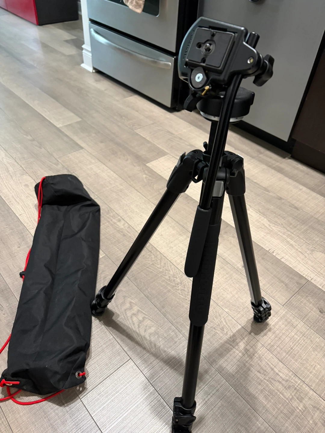 Manfrotto 290 Xtra Tripod with Bag - photo 2