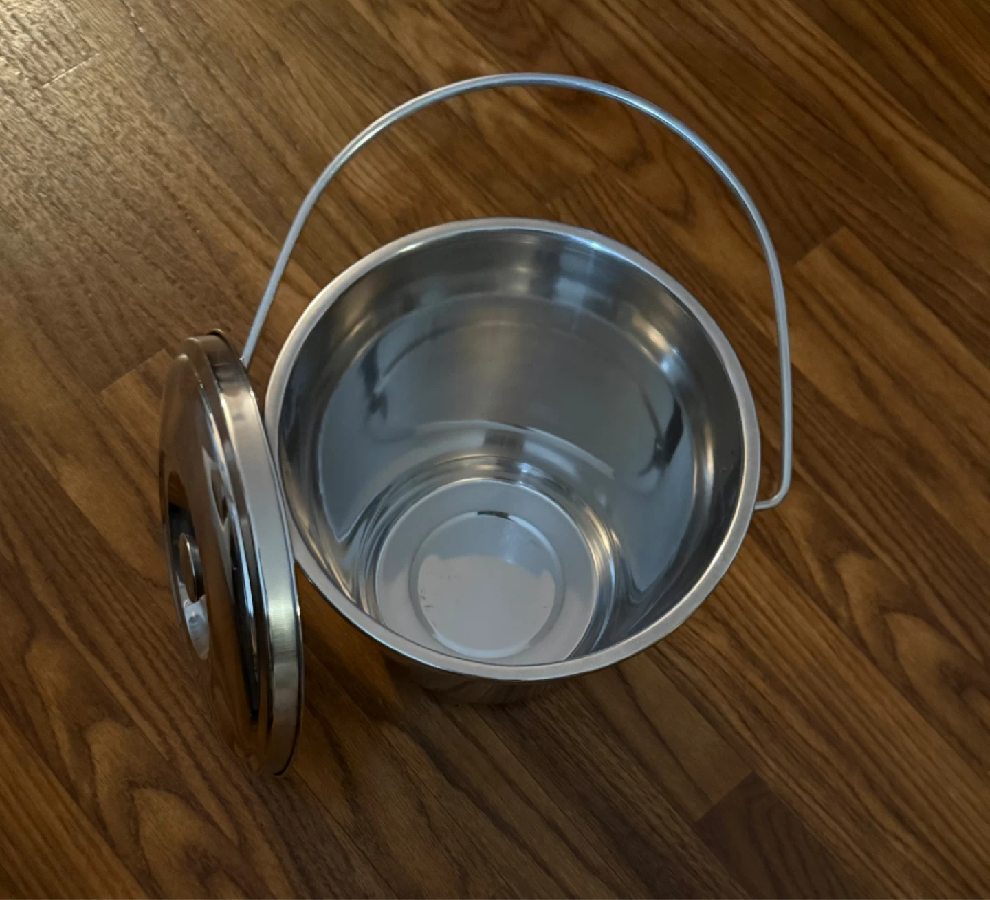 Lee Valley - Stainless-Steel Compost Pail - 6 Litre - photo 4
