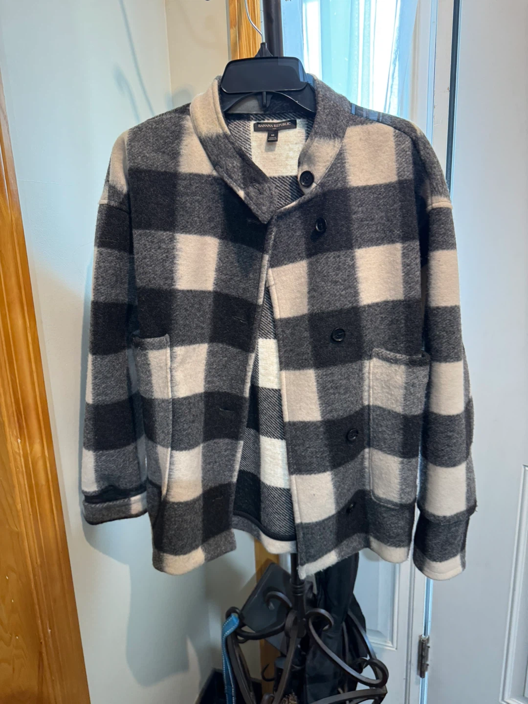 Banana Republic Buffalo Plaid Button-Up Jacket - Size M