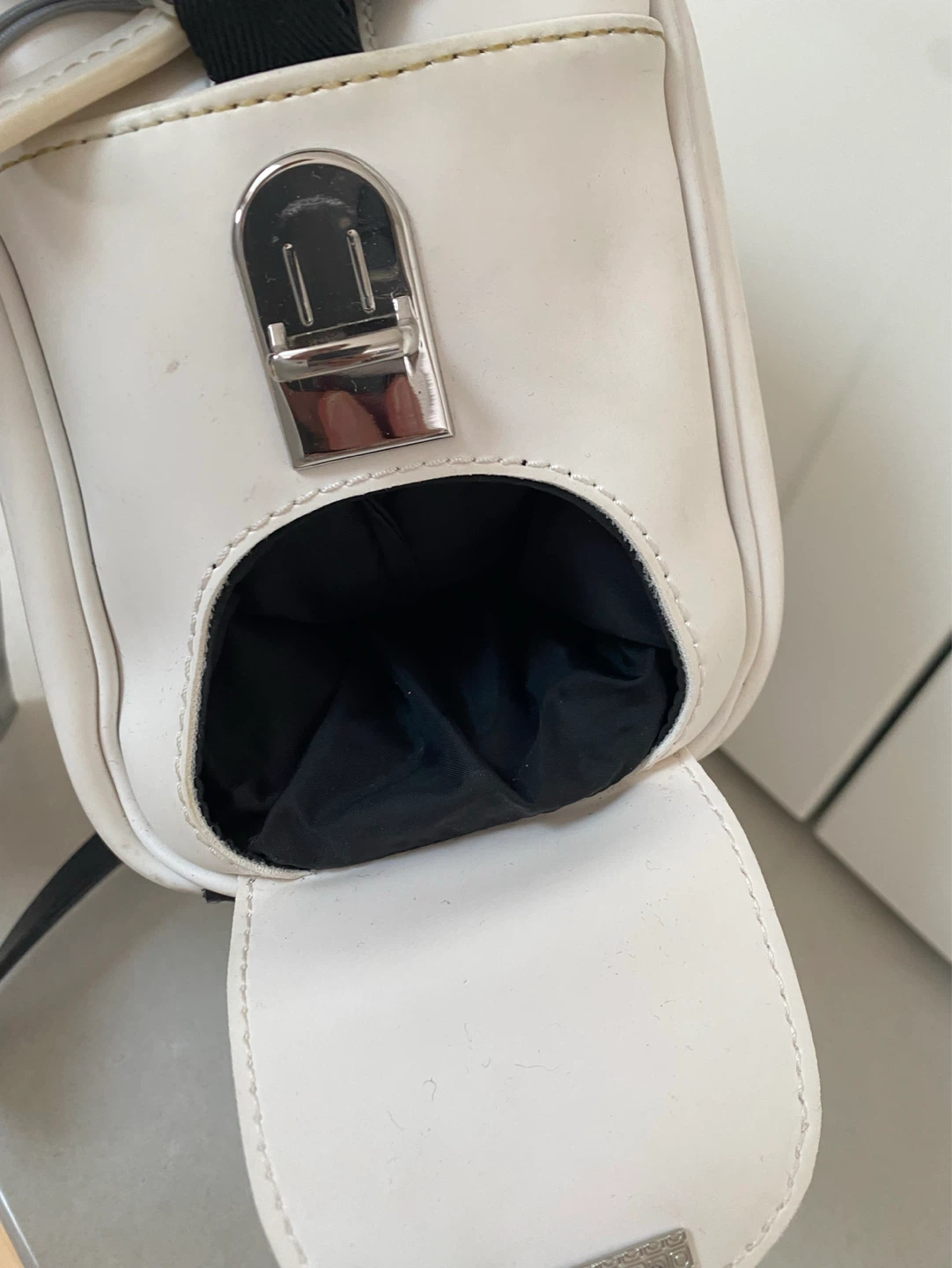 GEOX Women's Cream Patent Leather Crossbody Bag - photo 3