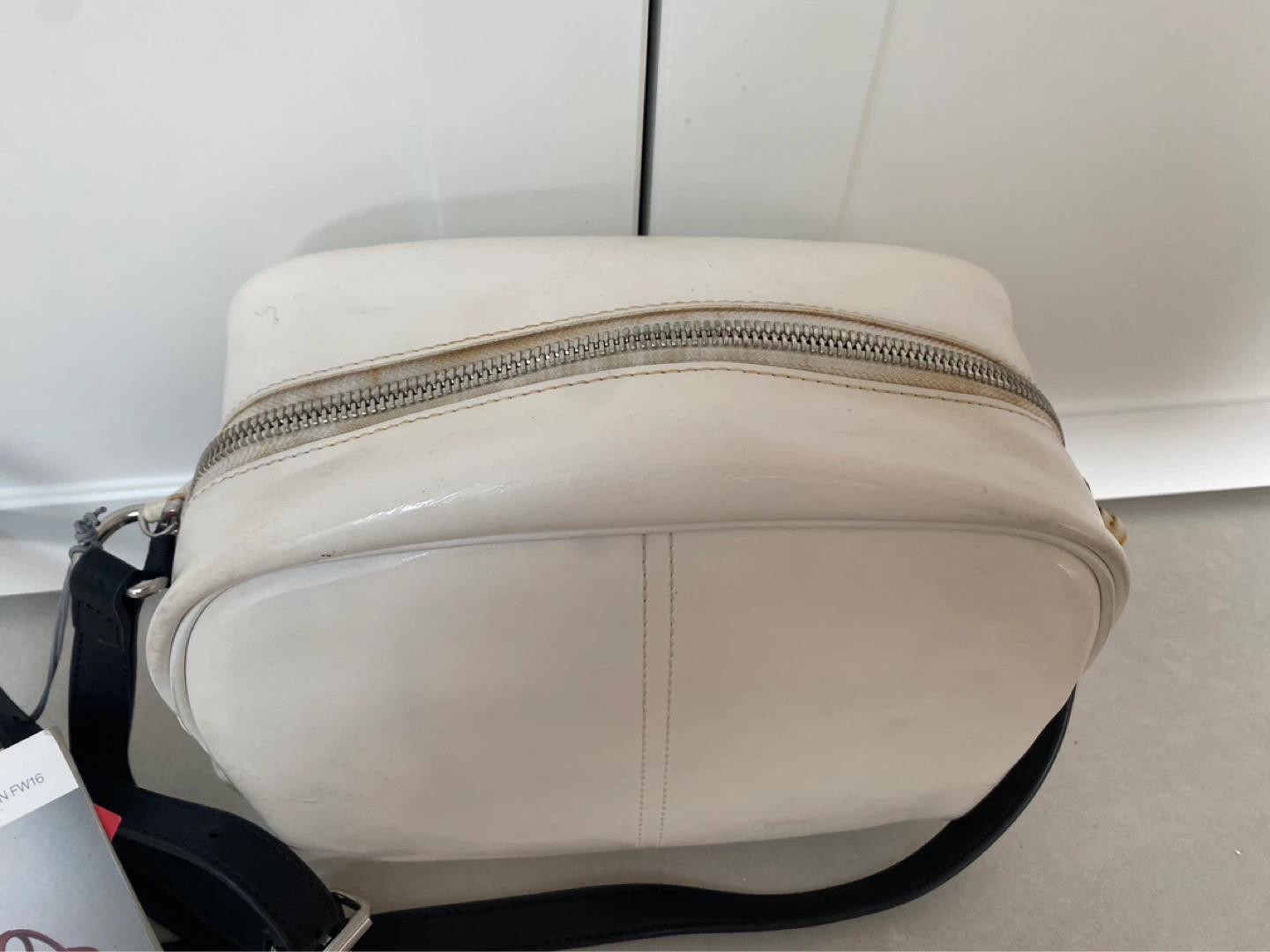 GEOX Women's Cream Patent Leather Crossbody Bag - photo 2