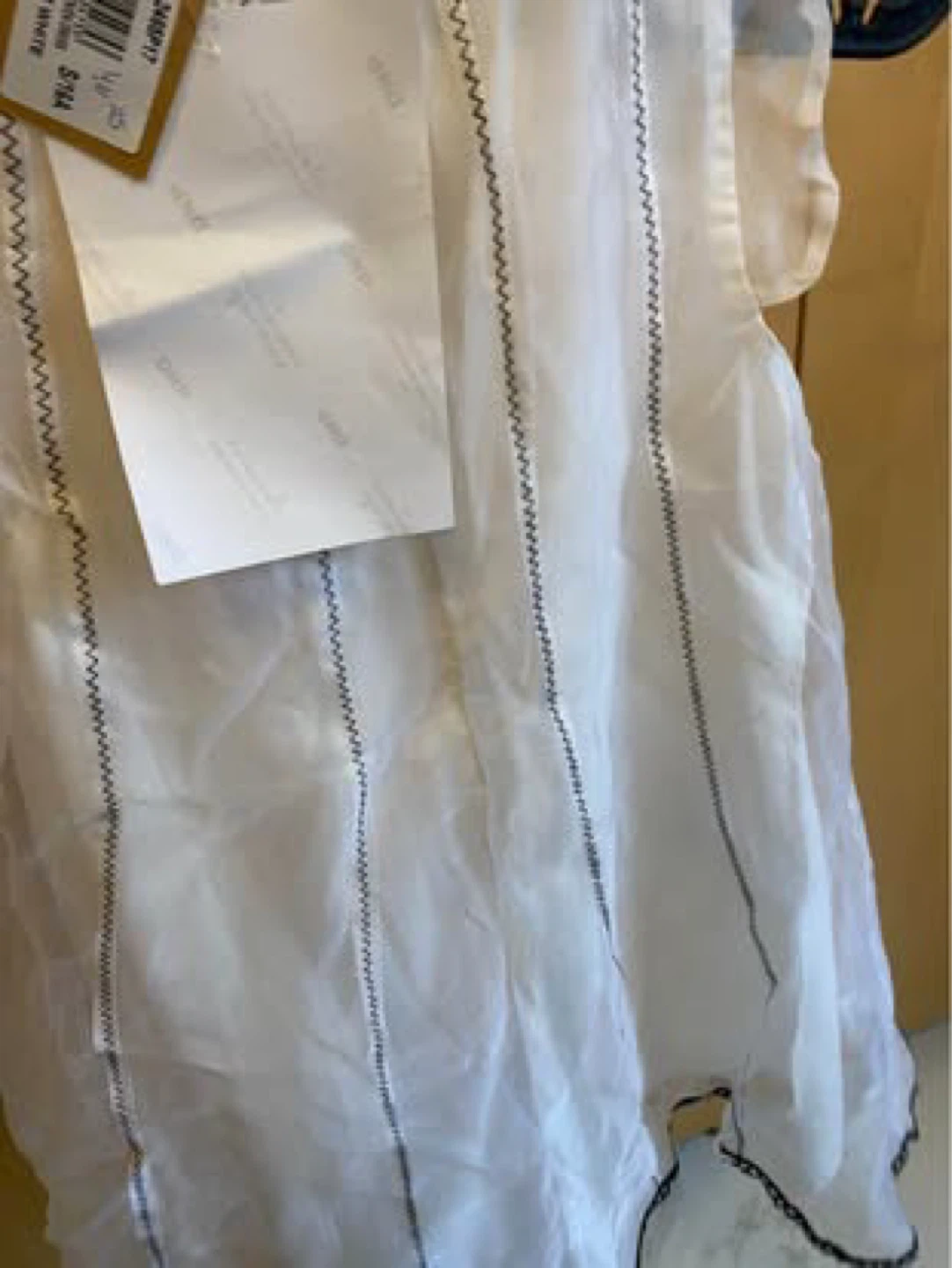 White Dress with Butterfly Appliqués - photo 4