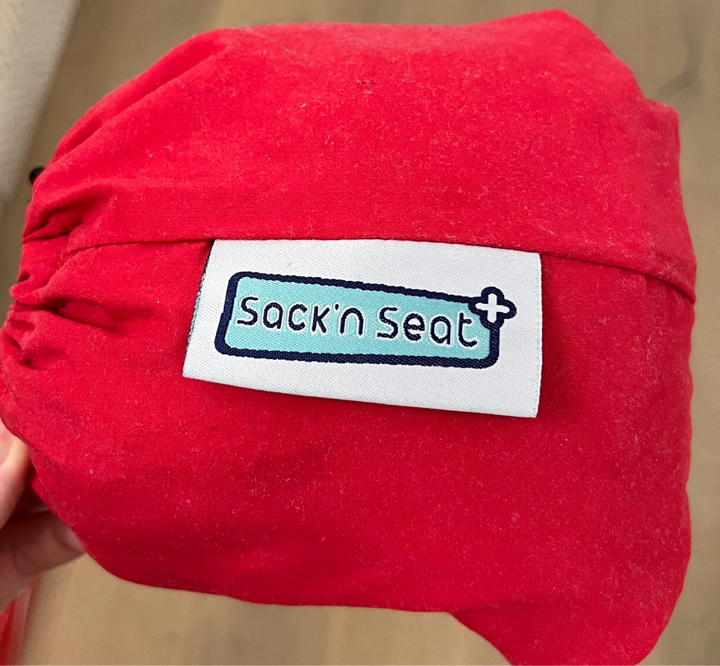2 Sack’n Seat+ Portable Baby Seat (Red) – Travel Must-Have!