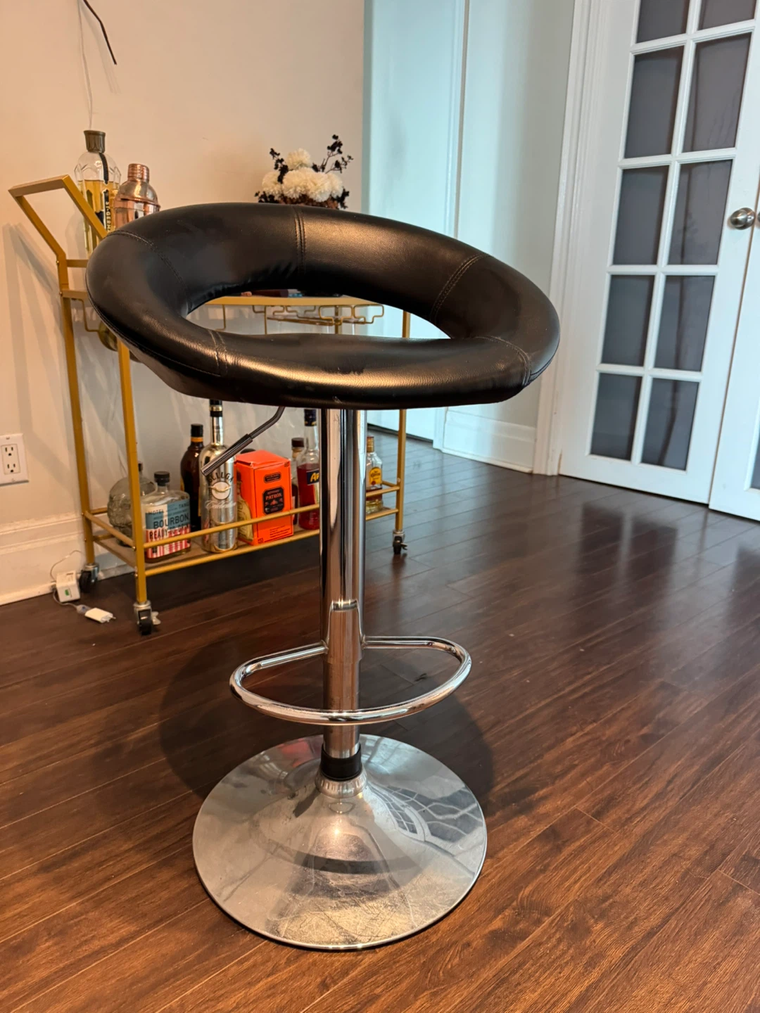 Black Swivel Bar Stool