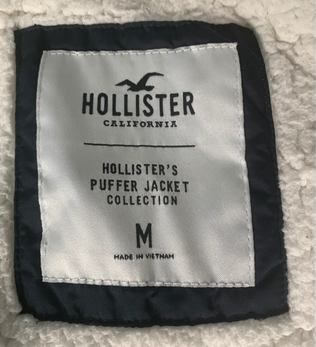 Hollister Puffer Jacket - Size M - photo 3
