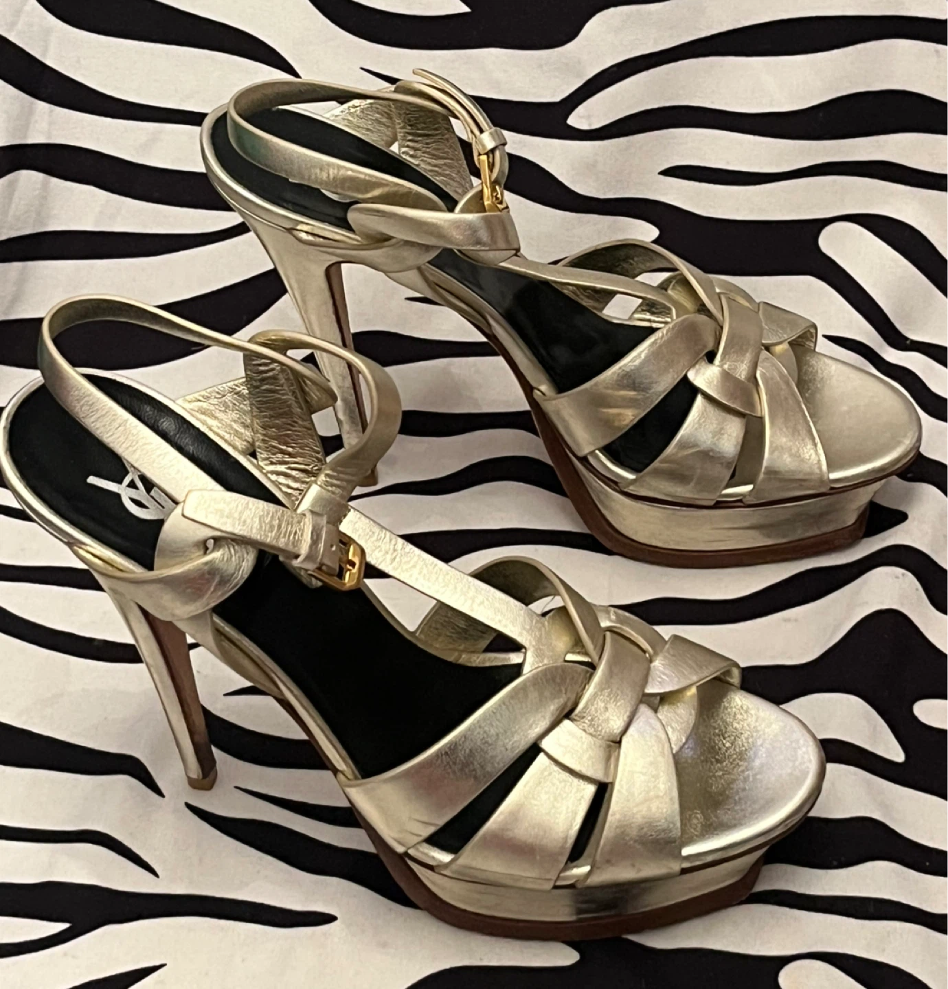 🤍  Saint Laurent Tribute Platform Sandals 🤍