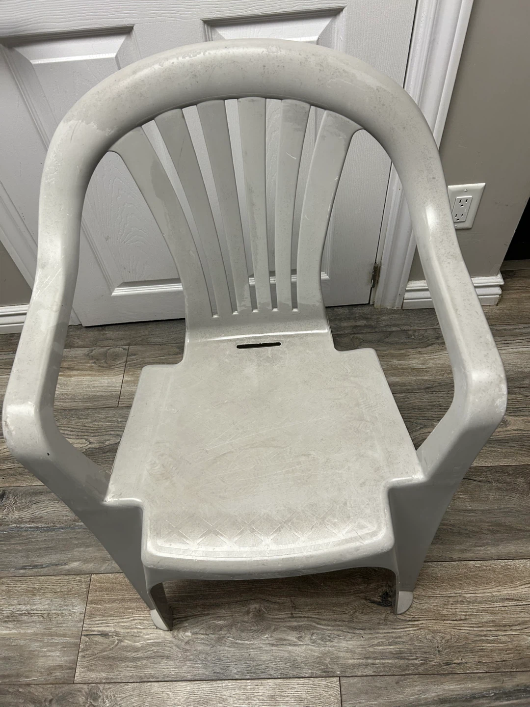 Plastic Patio Chair - photo 2