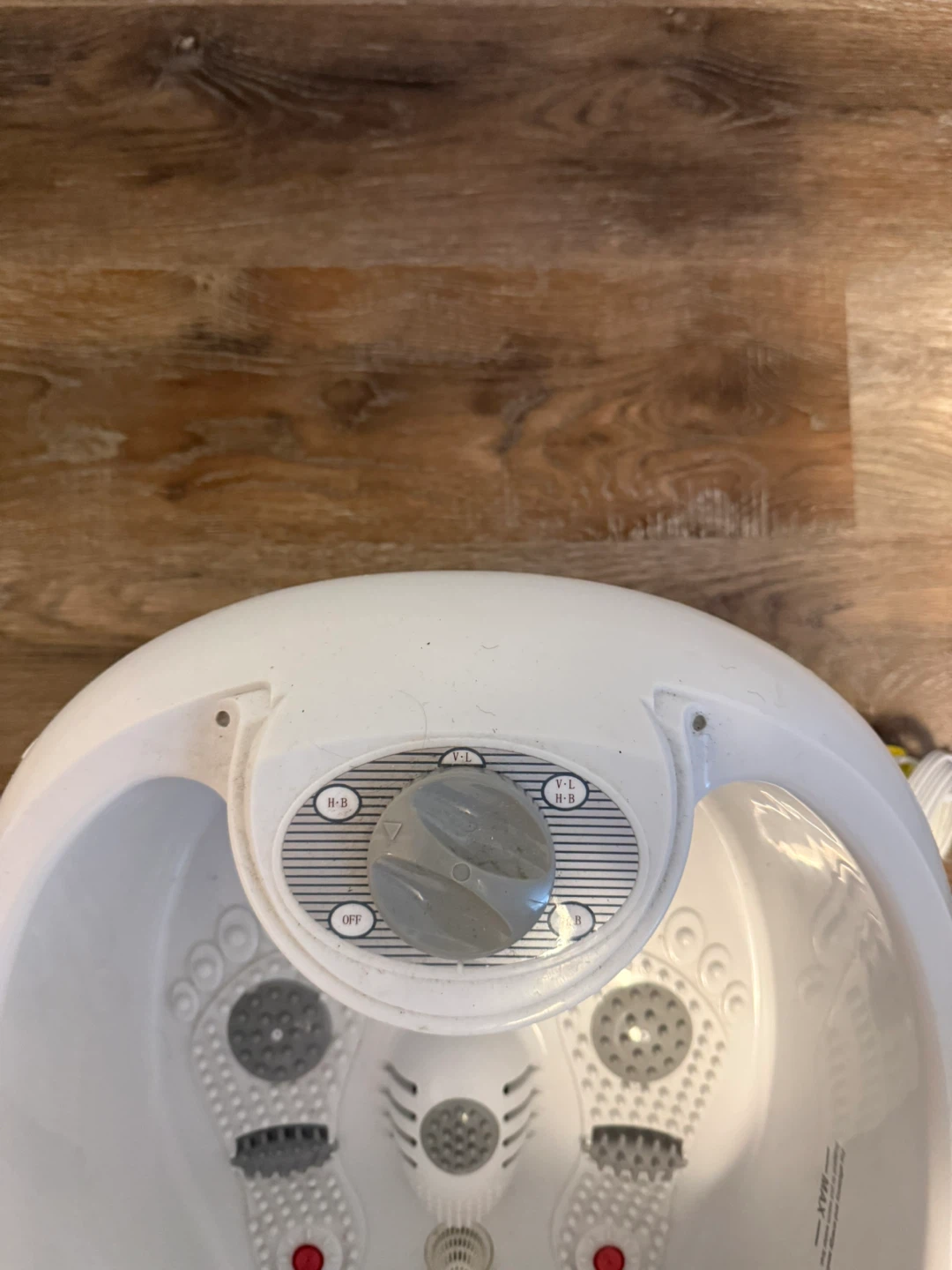 White Foot Spa Massager - photo 5