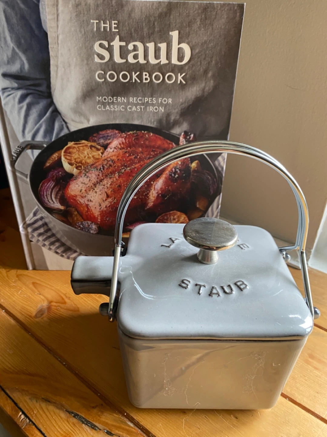 Staub La Theiere Cast Iron Pot