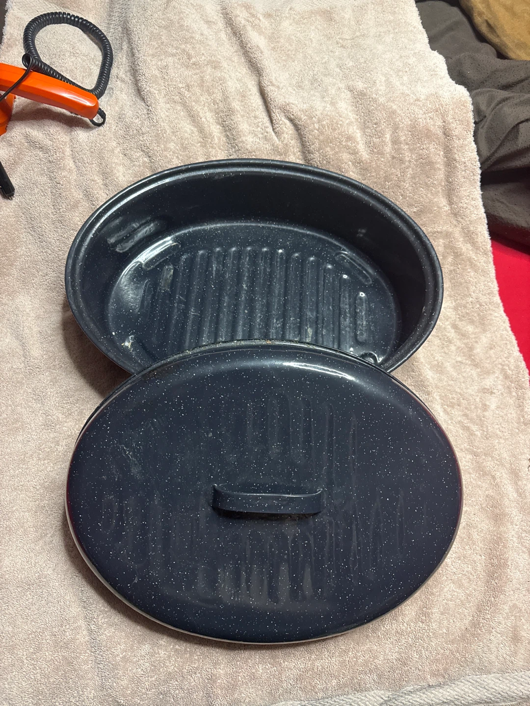 Oval Roasting Pan with Lid - photo 2