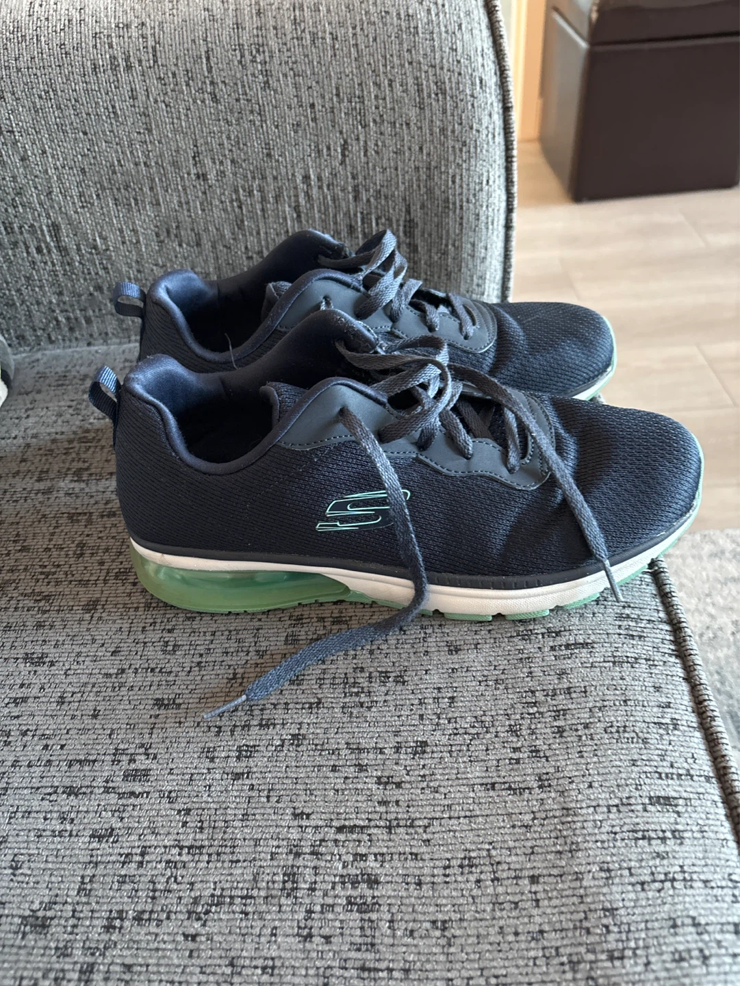 Skechers Lite-Weight Navy Sneakers - Size 10 - photo 4