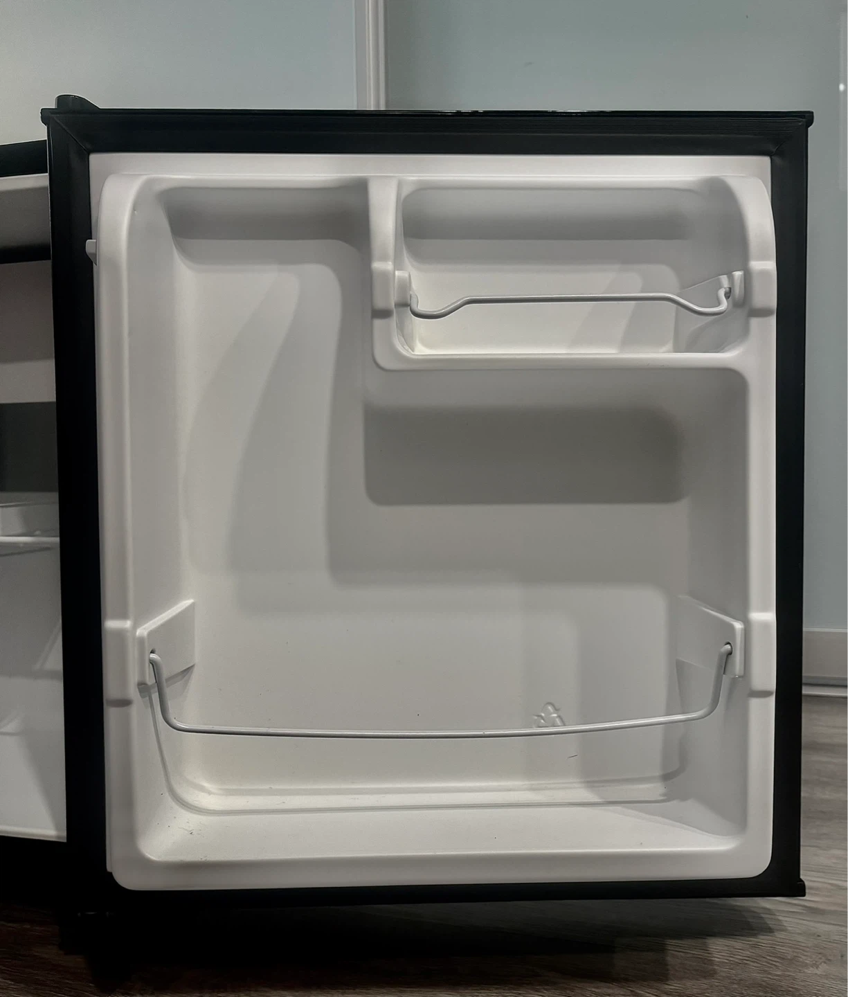 NEED GONE!: Galanz 1.7 cu. ft. mini fridge (FOR COLLEGE DORMS!) - photo 3