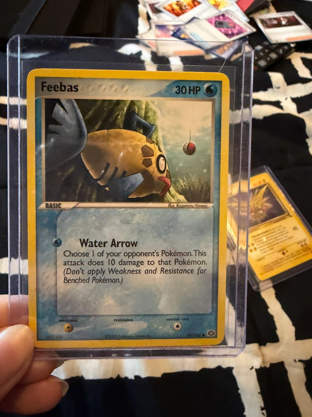 Feebas 30 HP Pokémon Card