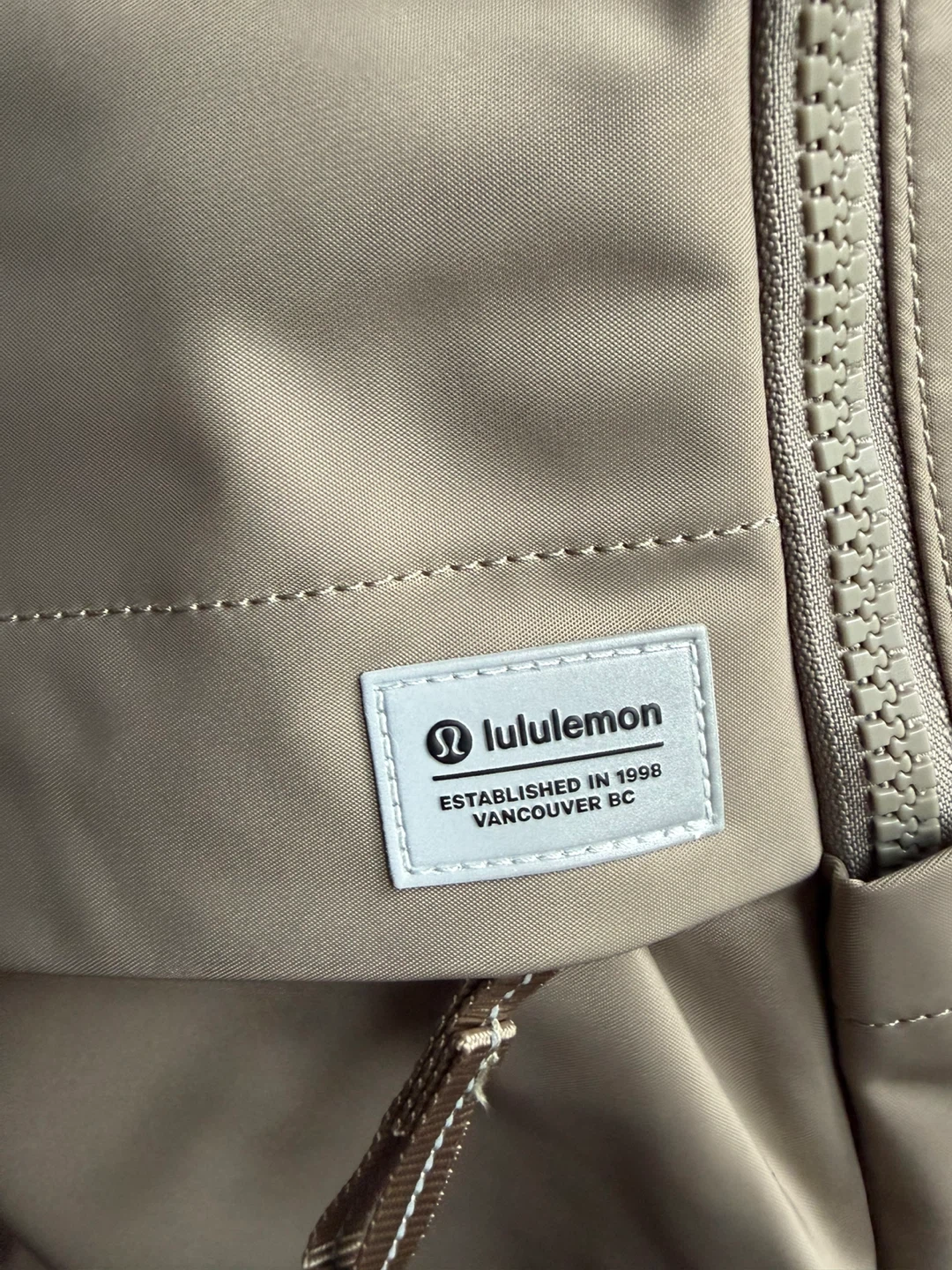 Lululemon Backpack - photo 3