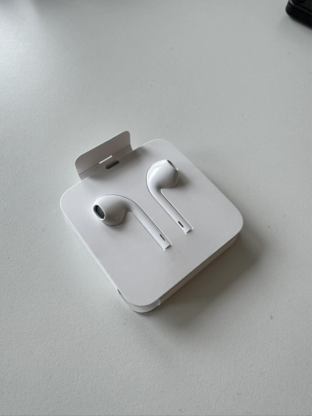 Apple EarPods with Lightning Connector