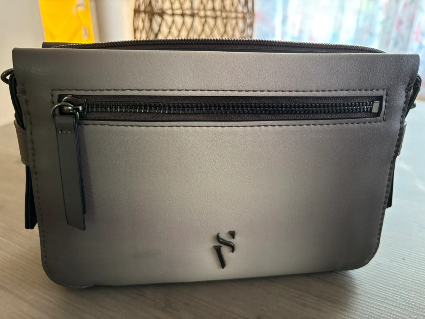 Simply Vera Vera Wang Crossbody Bag