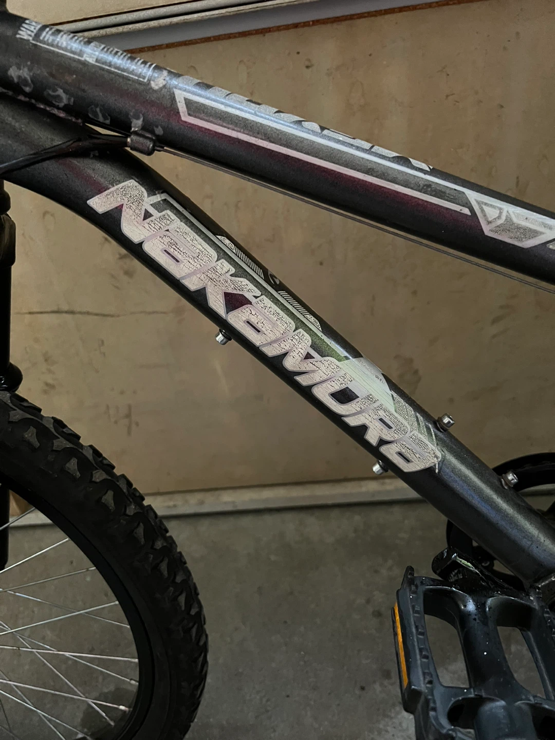 Mongoose 20" Mountain Bike - photo 2