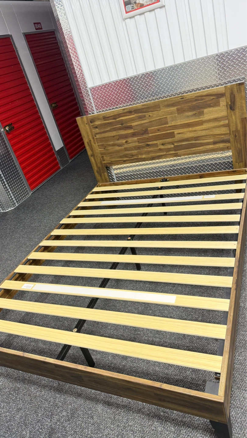 Zinus Wood Bed Frame