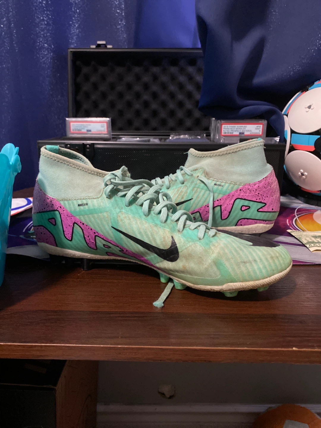 US 7.5  MAKE AN OFFER (Nike Mercurial Superfly 9 Cleats)