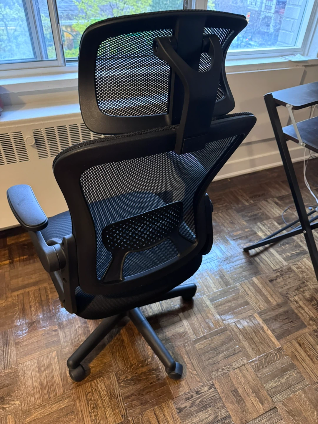 Black Mesh Ergonomic Office Chair with Headrest - photo 2