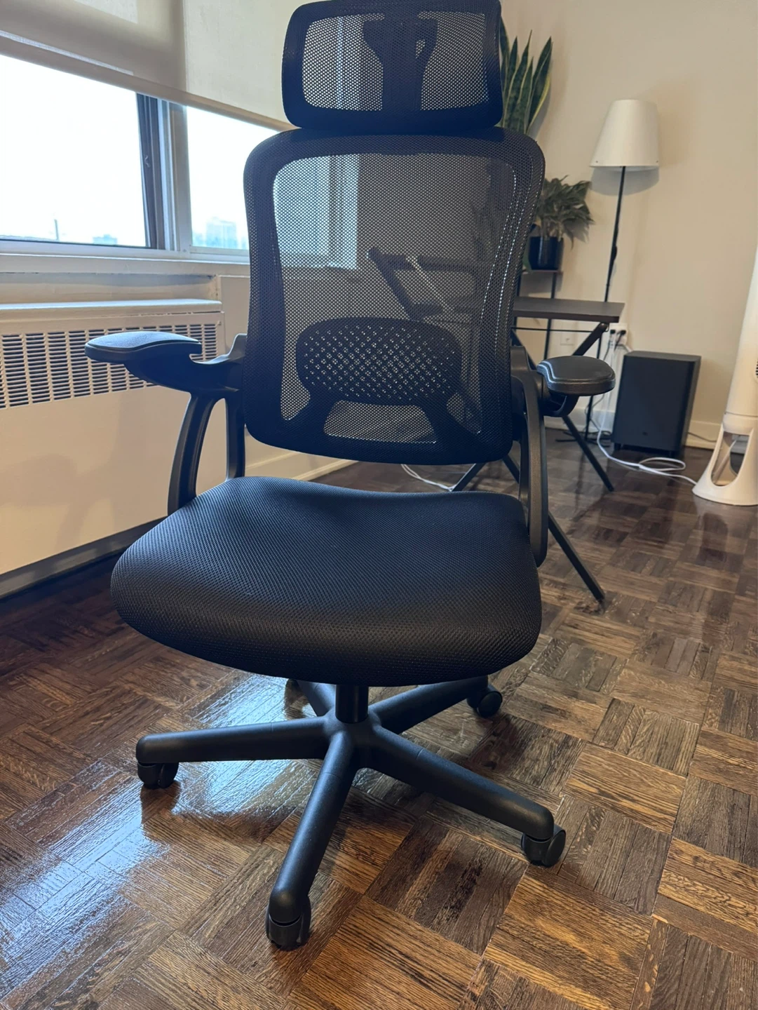 Black Mesh Ergonomic Office Chair with Headrest - photo 3