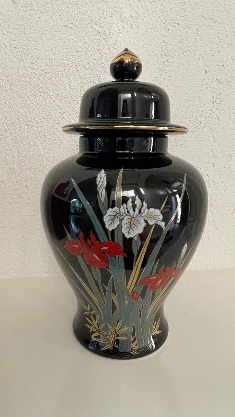 Vintage Black Ginger Jar - photo 2