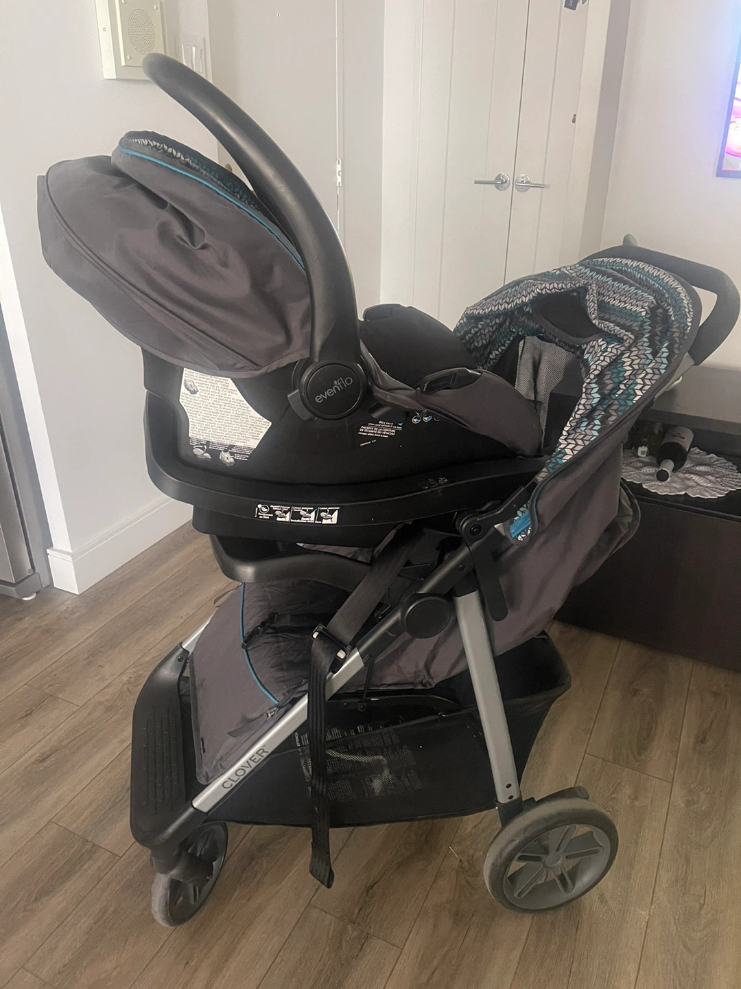 Evenflo Stroller and Car Seat Combo - photo 2