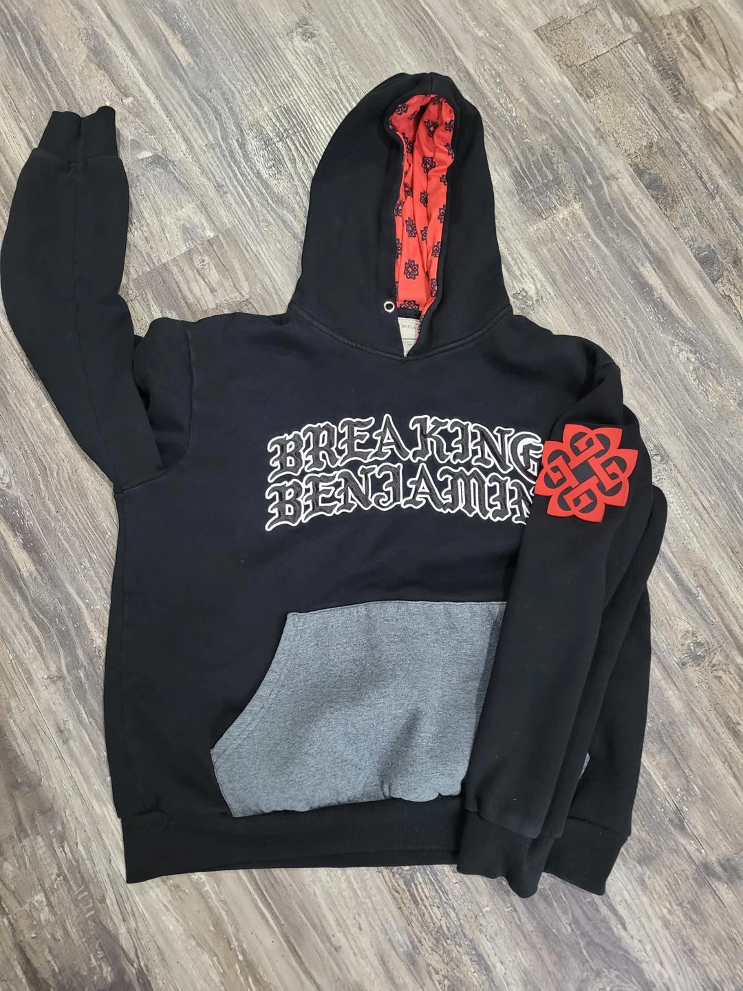 Breaking Benjamin band concert Black Hoodie size Medium